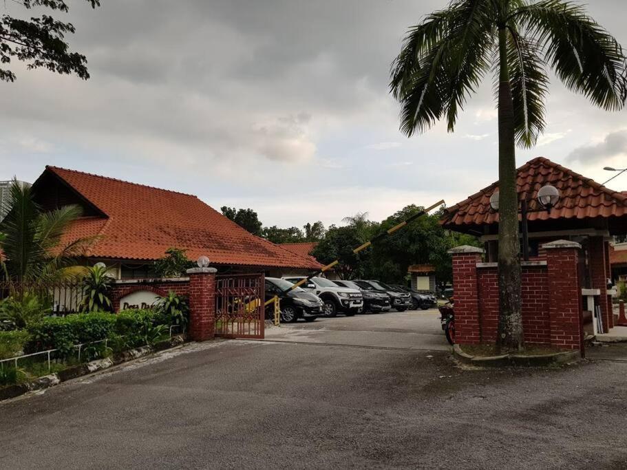 Pangsapuri Desa Damai Fully Air Cond And Self Check In #7 Pax